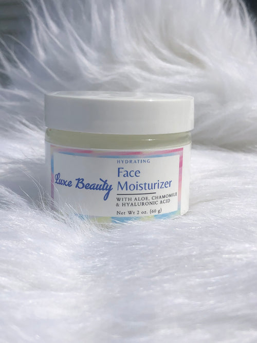 Vitamin C acts as an anti-aging ingredient while also providing a brightening affect, which leaves the skin looking refreshed.